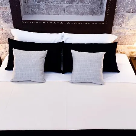 Kalista Guest house *